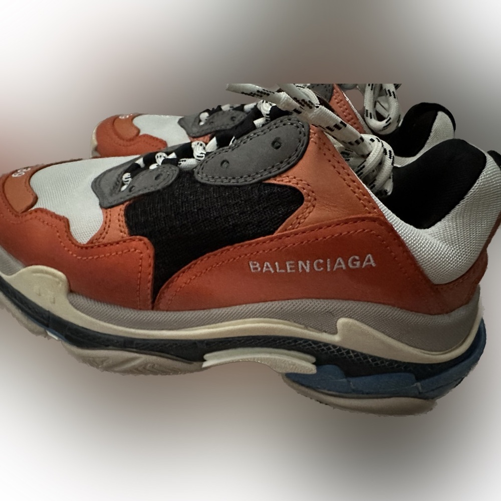 Balenciaga triple S woman’s sneakers - Picture 2 of 5